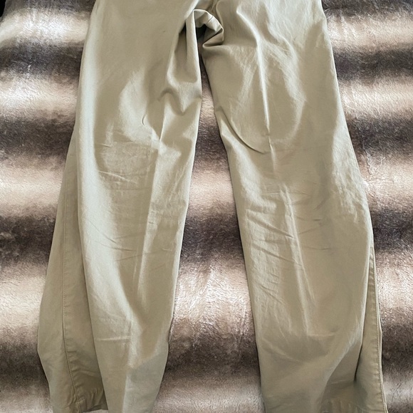 Gap Chinos 32x32 - Picture 3 of 3